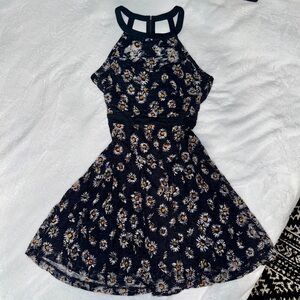 2010s Material Girl black daisy pattern sleeveless party dress Size Juniors L